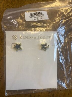 Kendra Scott Gold Star Stud Earrings with Gray Centers NWT